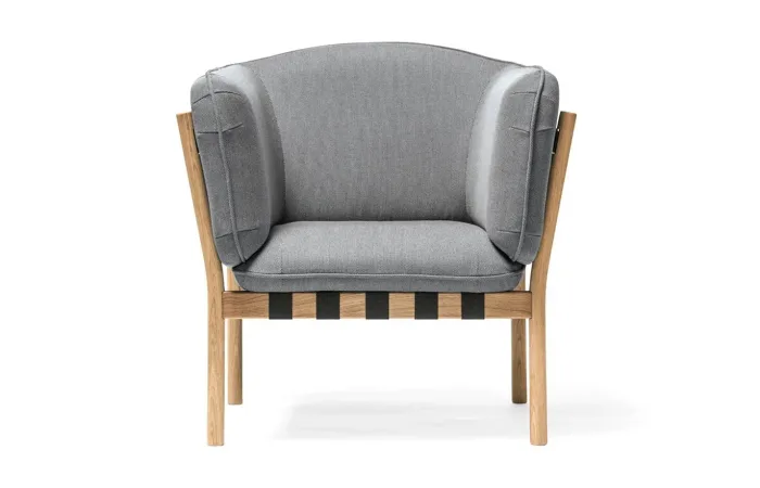 Dowel upholstery armchair 10