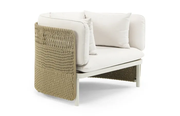 Esedra lounge armchair 3