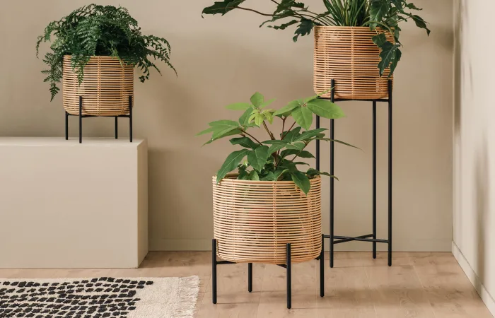 vivi rattan plant stand in metal frame ls1